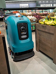 Tennant X4 ROVR Cleaning in a grocery store
