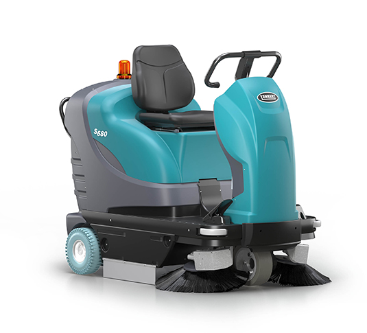 S680 Kompakte, batteriebetriebene Aufsitz-Kehrmaschine