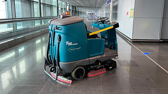 T16AMR Robotic Floor Scrubber used by Fraport Facility Services in Frankfurt Airport