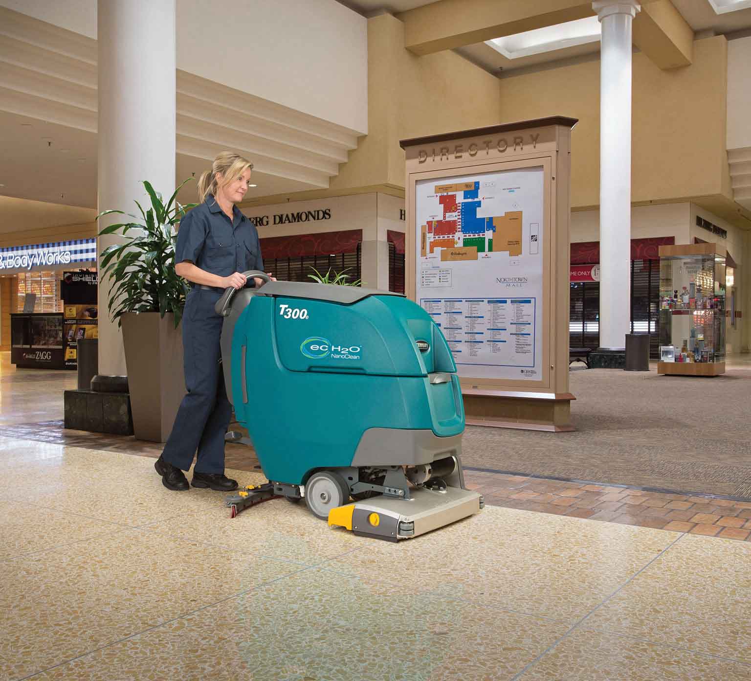 Tennant T300e used to cleaning shopping mall floor