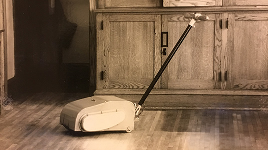 Tennant motorized floor cleaning machine